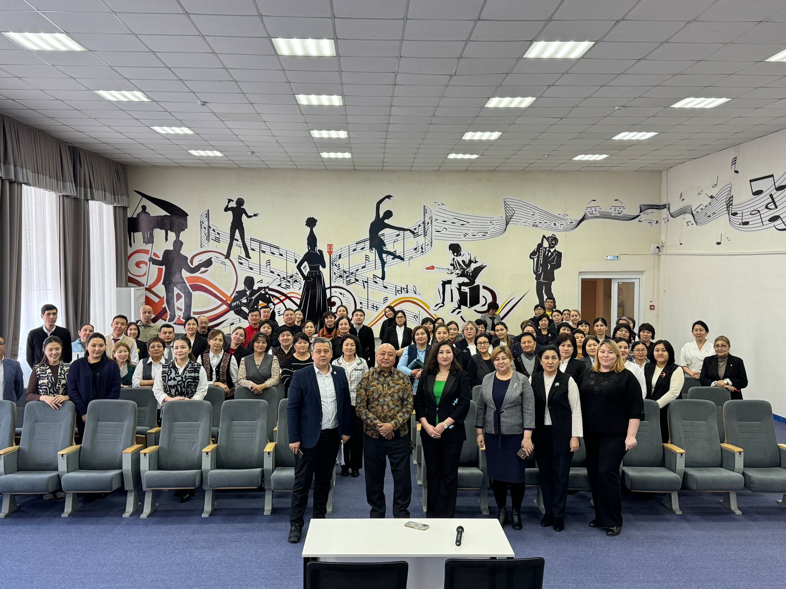 За Народную Конституцию Справедливого  и Прогрессивного Казахстана